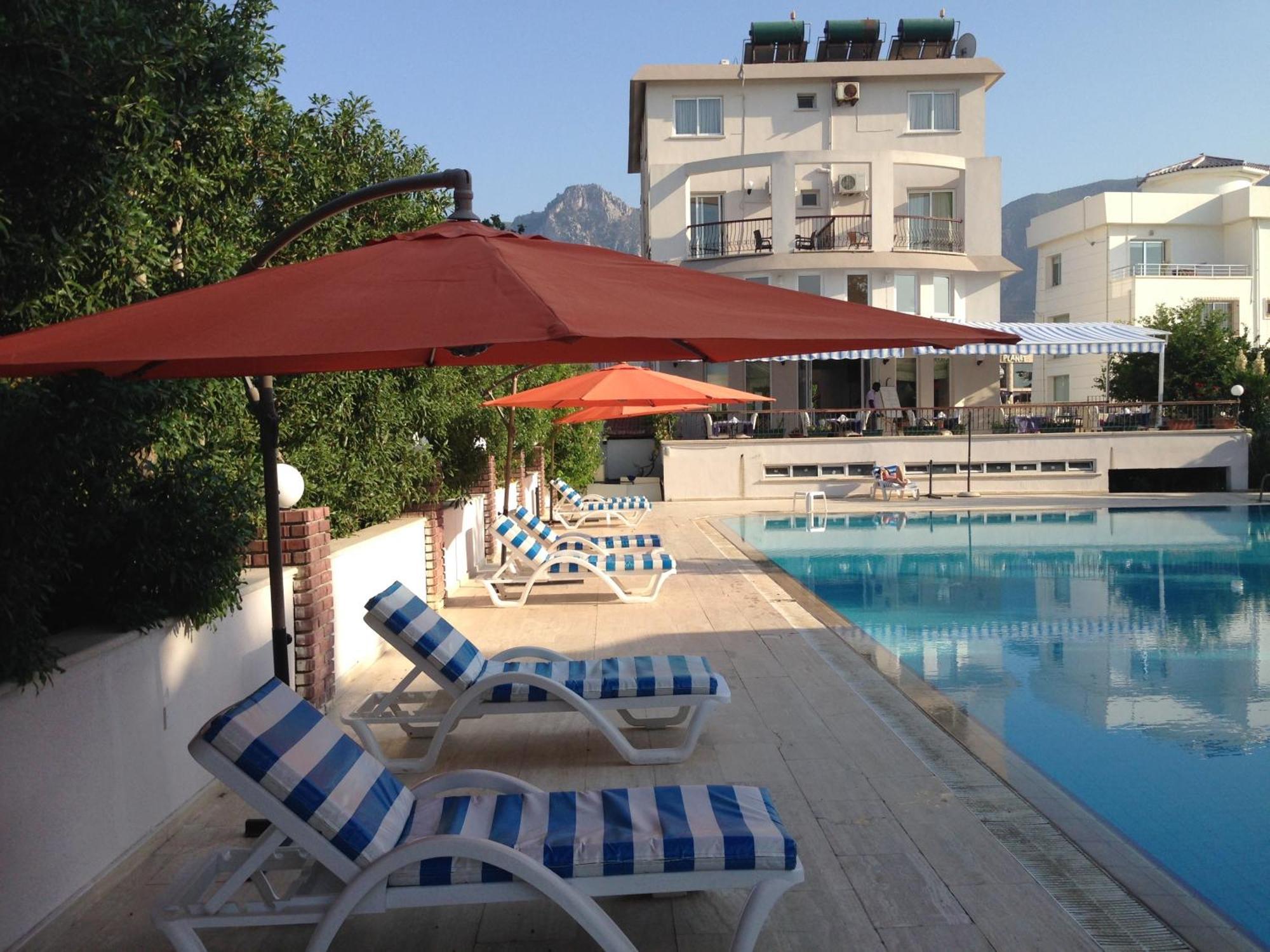 Agios Georgios  The Prince Inn Hotel & Villas מראה חיצוני תמונה