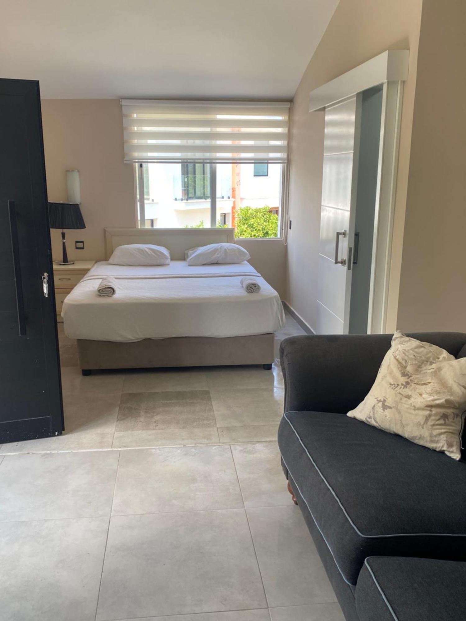 Agios Georgios  The Prince Inn Hotel & Villas מראה חיצוני תמונה