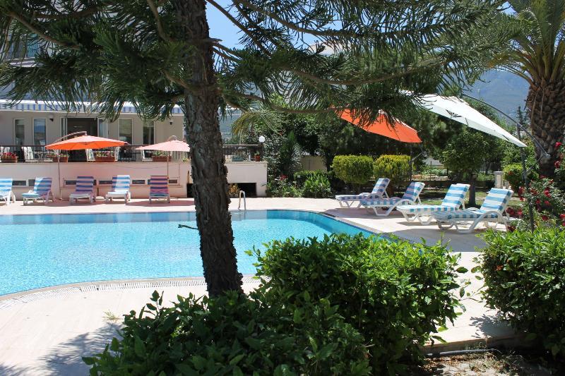 Agios Georgios  The Prince Inn Hotel & Villas מראה חיצוני תמונה