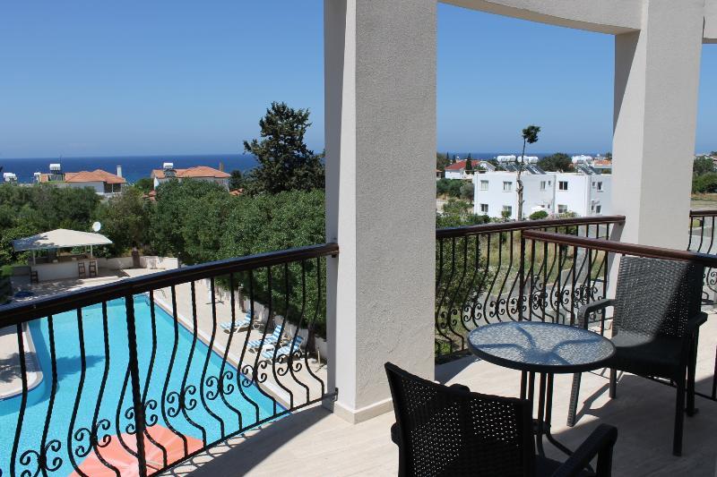 Agios Georgios  The Prince Inn Hotel & Villas מראה חיצוני תמונה