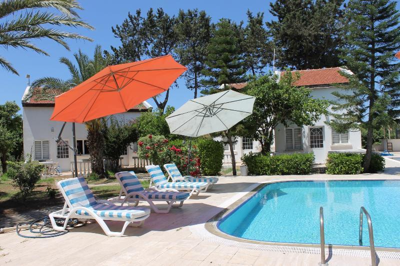 Agios Georgios  The Prince Inn Hotel & Villas מראה חיצוני תמונה