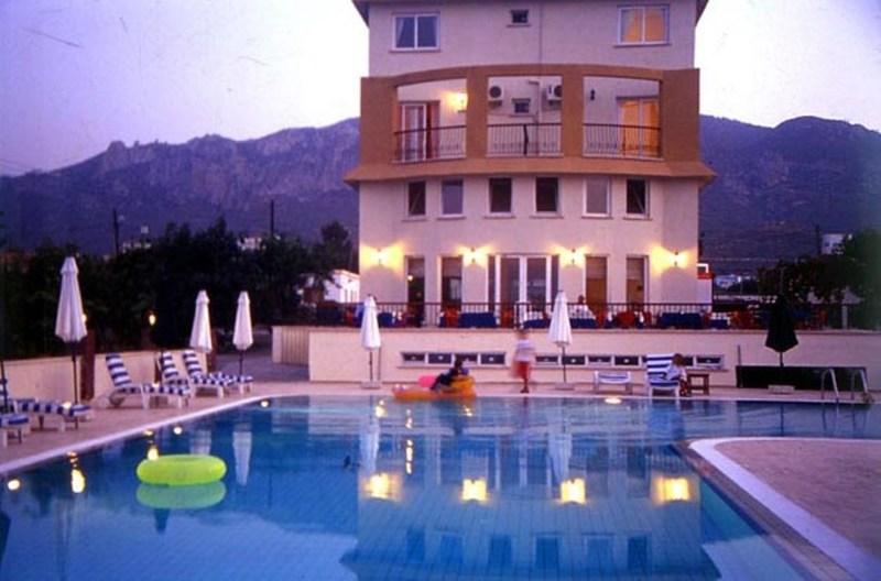 Agios Georgios  The Prince Inn Hotel & Villas מראה חיצוני תמונה